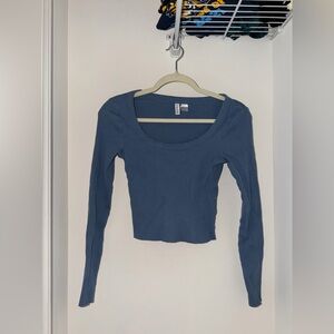 Long Sleeve Scoop Neck Ribbed Top - Blue